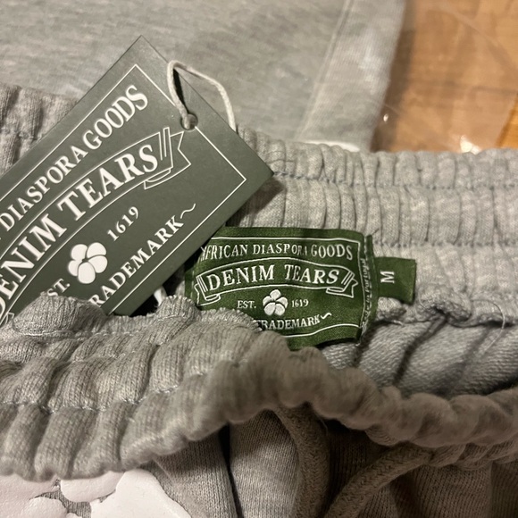 Bape tee’s, Syna shorts, Denim Tear shorts. - Picture 6 of 9